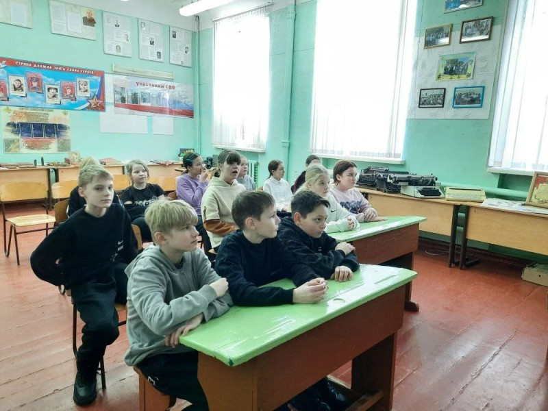 Урок мужества в школьном музее.