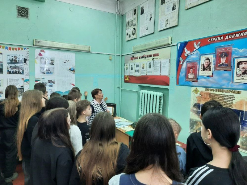Урок мужества в школьном музее.