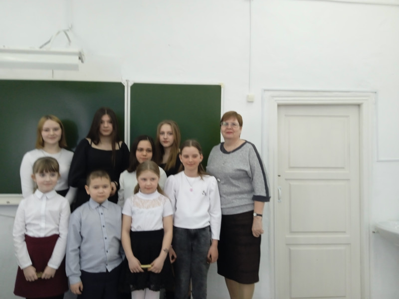 Участники и руководители школьного конкурса.